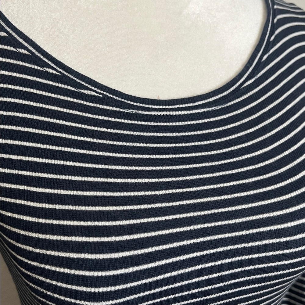 BCBG Ribbed TShirt Dress Blue/White Stripe Size Small - Picture 2 of 8